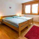 Apartment Haus Evita Saas-Grund